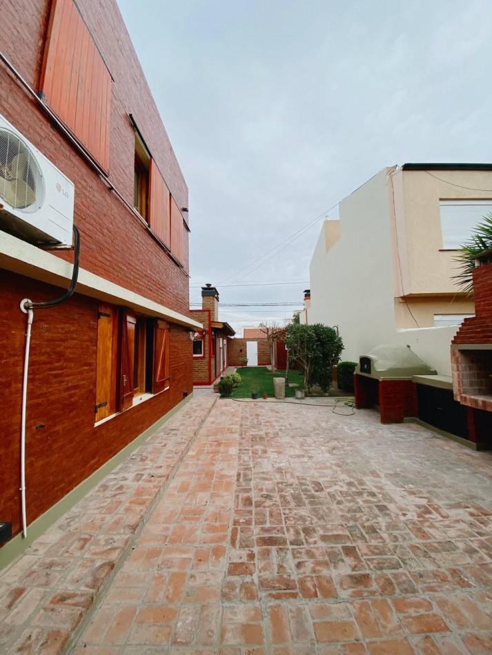 Foto Casa en Venta en Bahia Blanca, Buenos Aires - U$D 179.000 - pix1154531274 - BienesOnLine